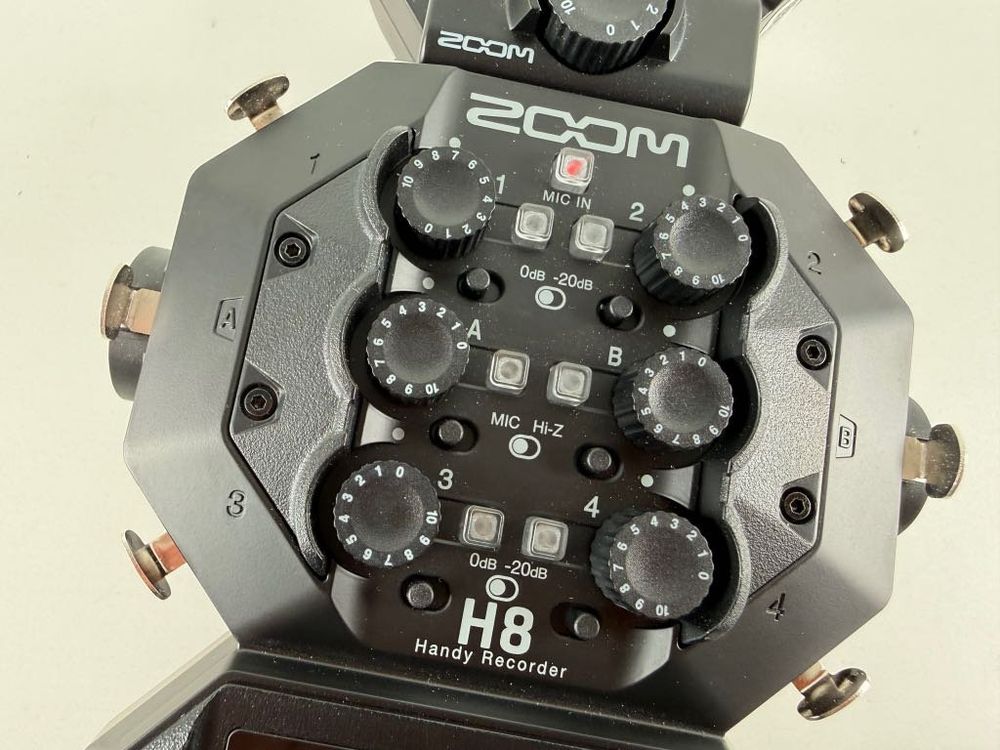 Zoom H8 Audio Recorder 12-Spur Top Zustand (Gebraucht) in Dübendorf für ...