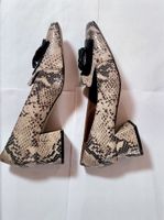 Next Signature Leder Loafers Nude Schlangen-Look Gr. 41