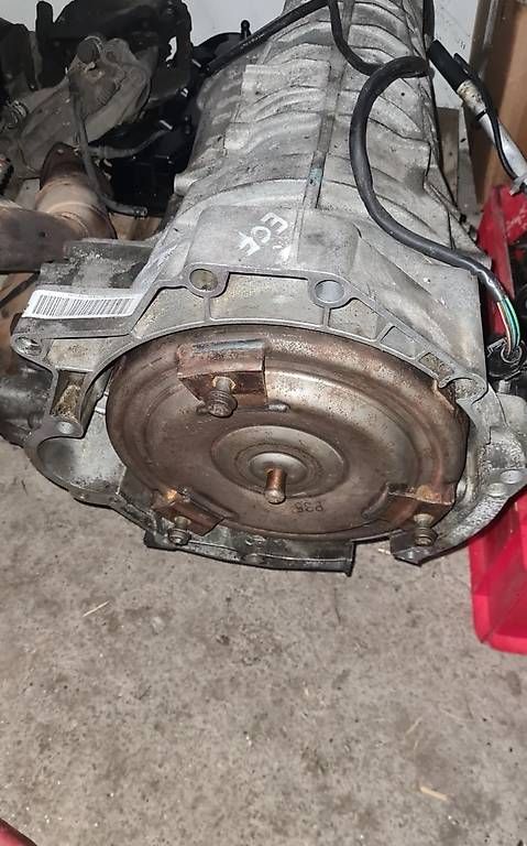 Audi Tutti pezzi di ricambio auto: Getriebe 5hp24a  Audi A6 1999-2000 4.2 ECF – Usato da Remigen venduto da Ls5czu