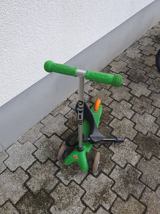 Elektrisches Kickboard Mit Wasserpistole - Schwimmhilfe Für Kinder Bis 120kg