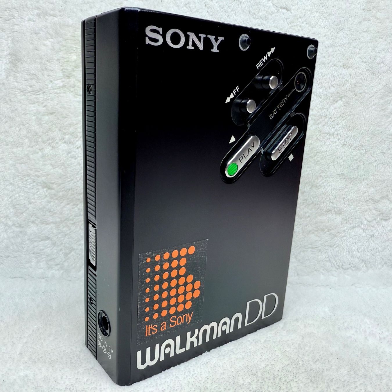 Sony Lecteur media portable: Sony Walkman WM-DD schwarz #271 – D'occasion à Vorderthal par WalkmanClinic 2