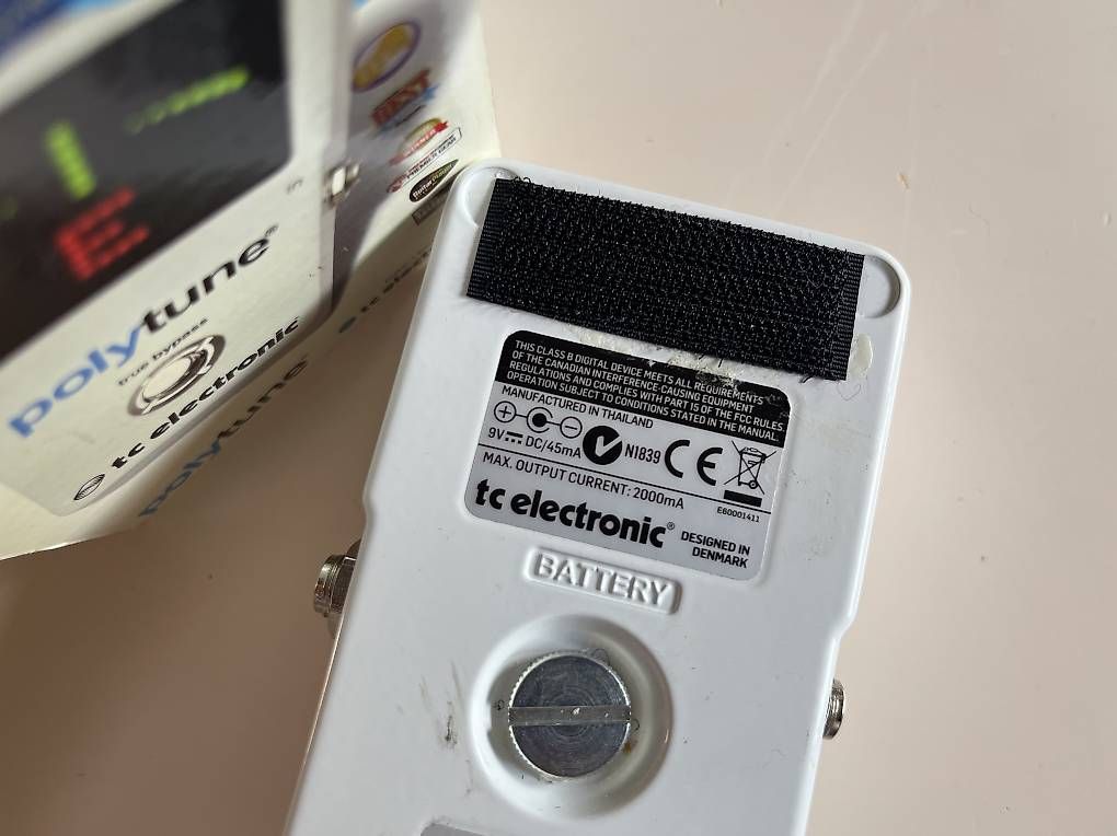 Instruments de musique: TC Electronic PolyTune 2 - ein Bühnenstandart – D'occasion à Grenchen par boues91 2