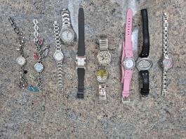 10 Damen Fossil Armband Uhren plus eine gratis
