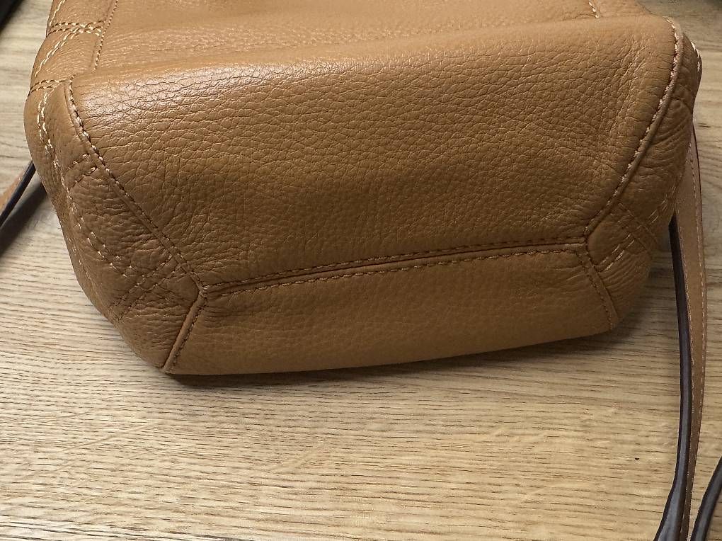 Ralph Lauren Taschen für Damen: Orginal Ralp Lauren Leder Umhängetasche – Gebraucht aus Horw von abc_b5tj 1