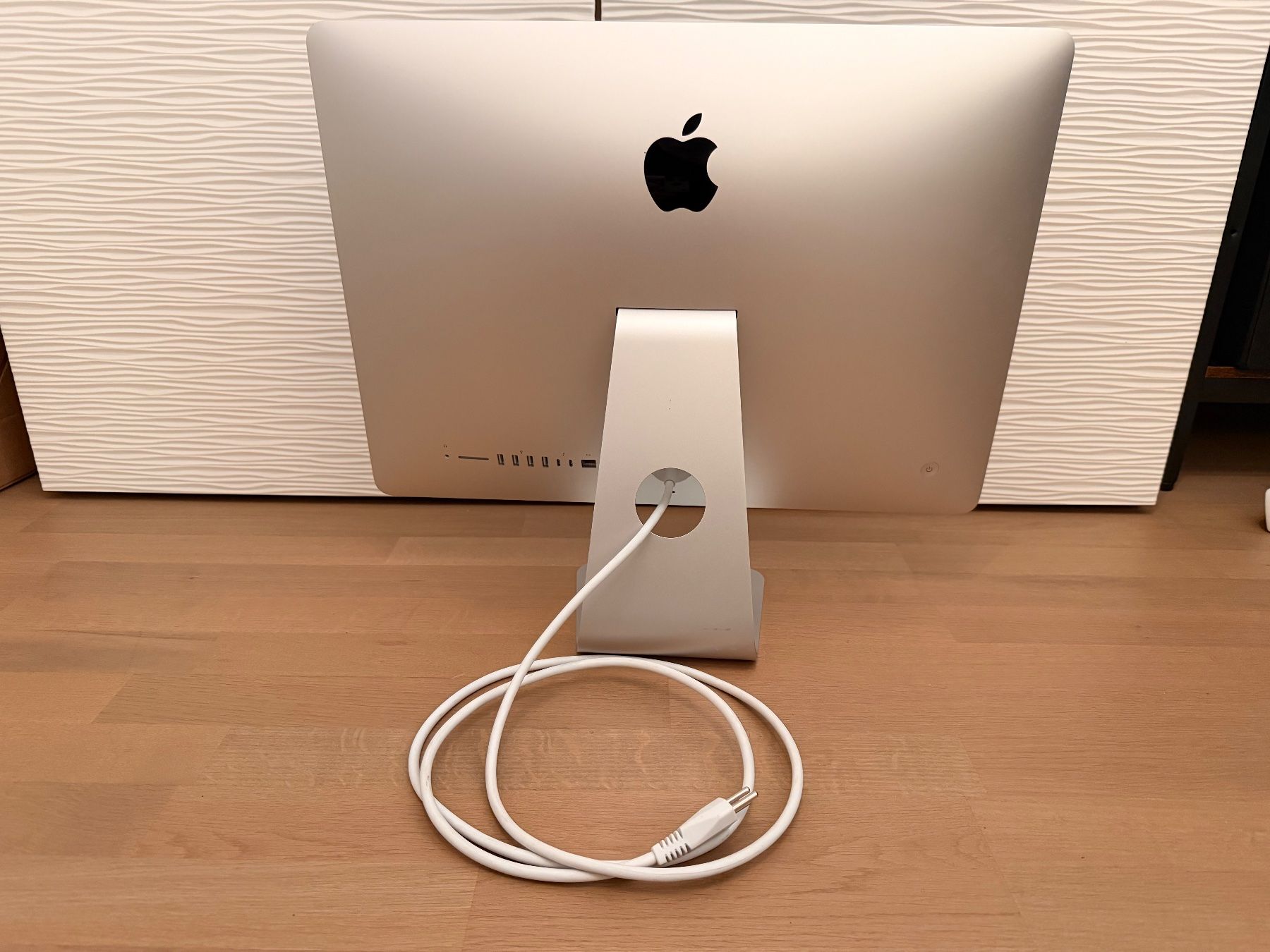 Apple PCs: iMac 2017 21.5 Zoll mit SSD – Gebraucht aus Einsiedeln von foe_9xrx 2