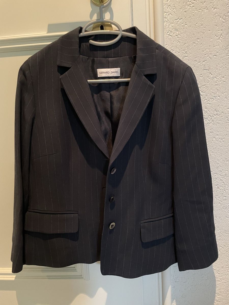 Gérard Darel Giacche: Gerard Darel Pinstripe Blazer - – Usato da Waedenswil venduto da Paps04