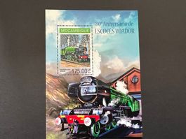 Mosambik Lokomotive Block Nostalgie  ** Luxus (B88)