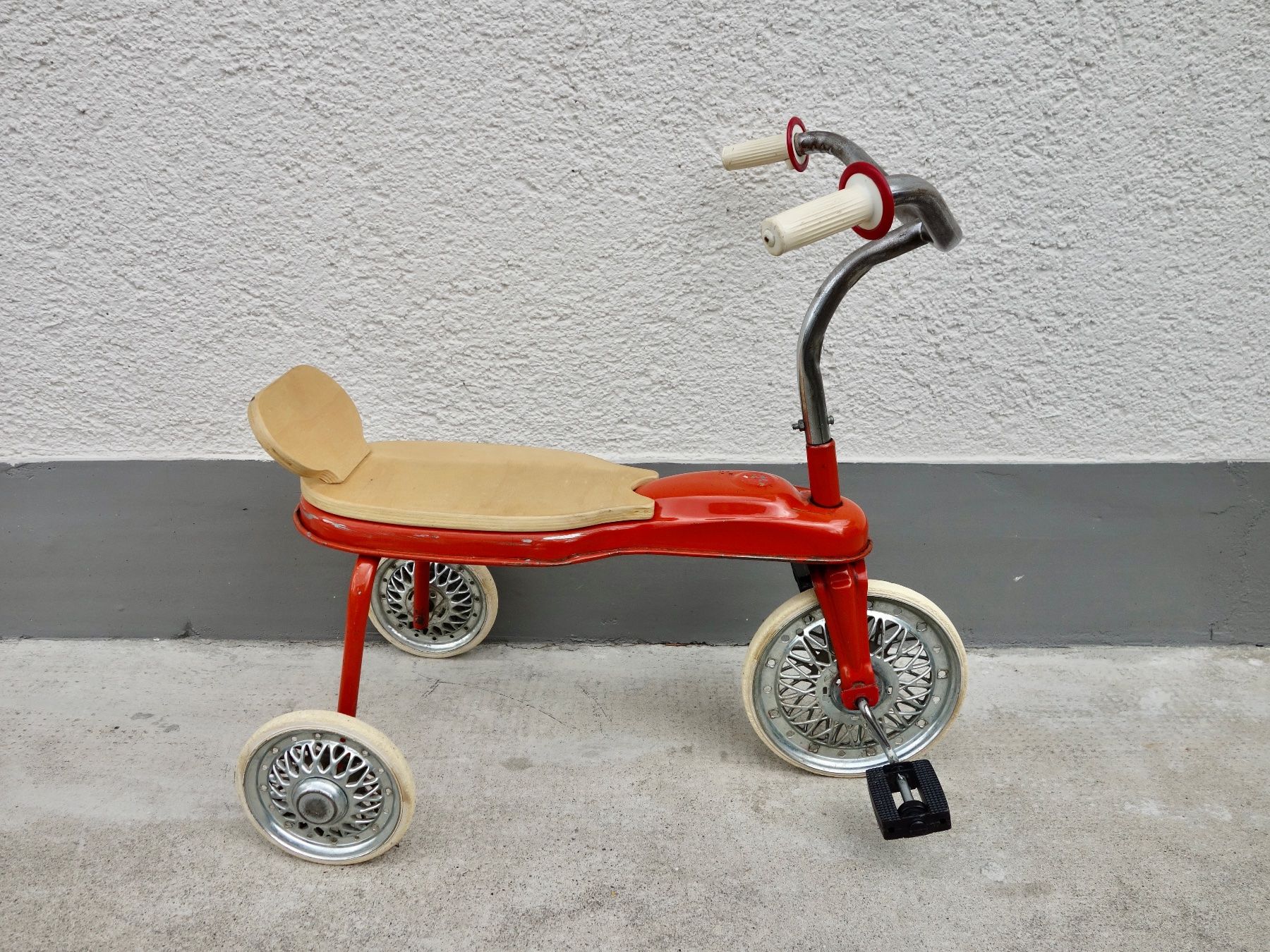 Fahrzeuge für Kinder: Vintage Dreirad 60er/70er Jahre – Gebraucht aus Kerzers von wisaundso 3