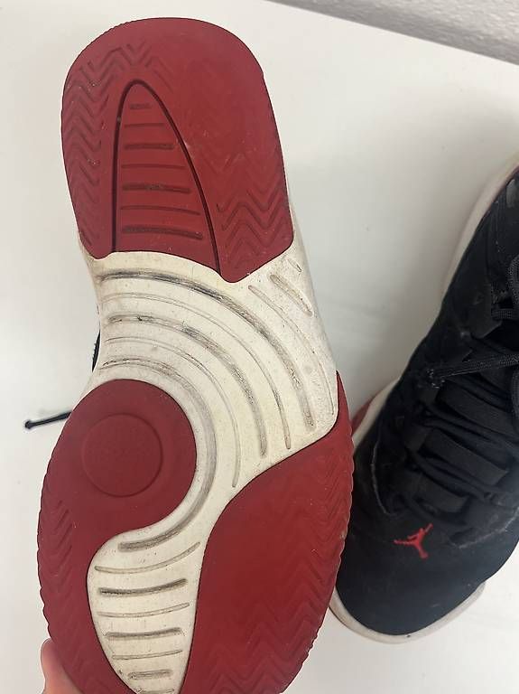 Scarpe da uomo: Original Jordans Winterschuhe  – Usato da Muri b. Bern venduto da Merliner01 2