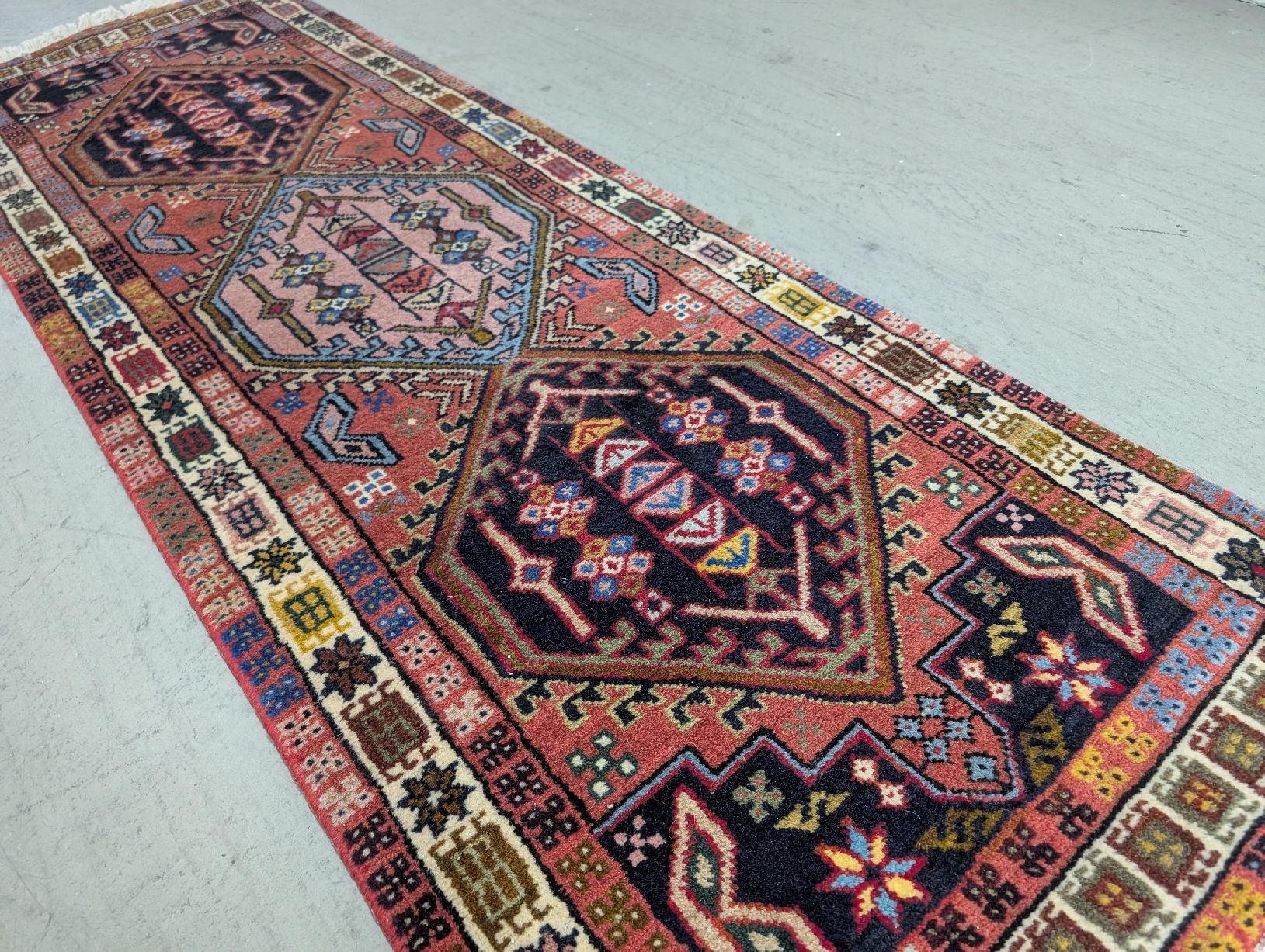 Ikea Tapis: Läufer Teppich Orientteppich Perser rot bunt – D'occasion à Glattbrugg par Rose198 1