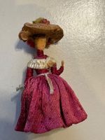 antike Miniatur-Puppe, handarbeit, 4 cm gross