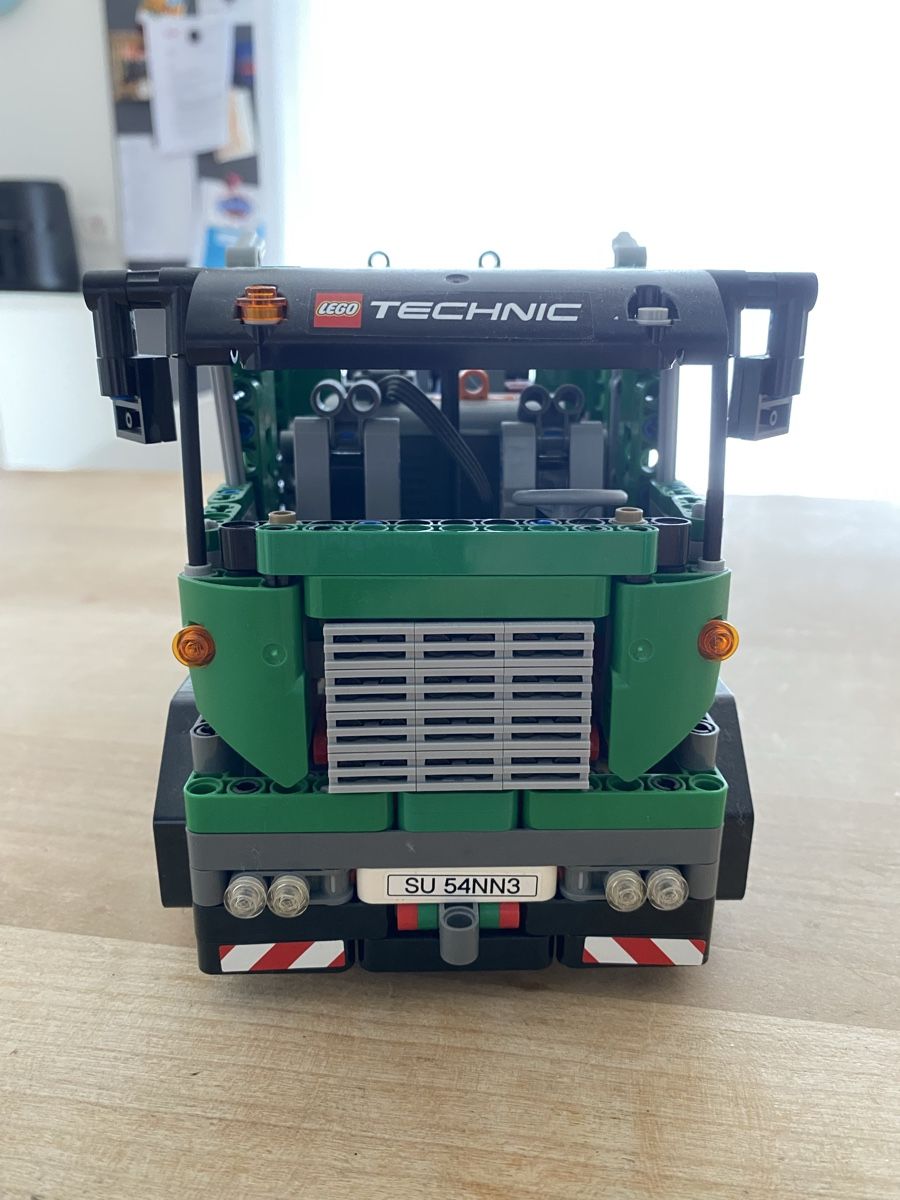 Lego Kit di costruzioni: Lego Technic Abschleppwagen 42008 – Difettoso da Stans venduto da lor_p8xh 1