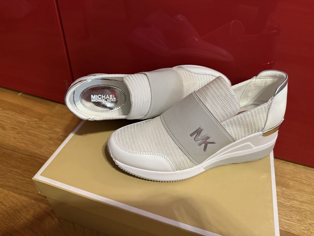 Damenschuhe: Michael Kors Sneakers Gr. 38 NEU – Neu und originalverpackt aus Reinach AG von innamac 4