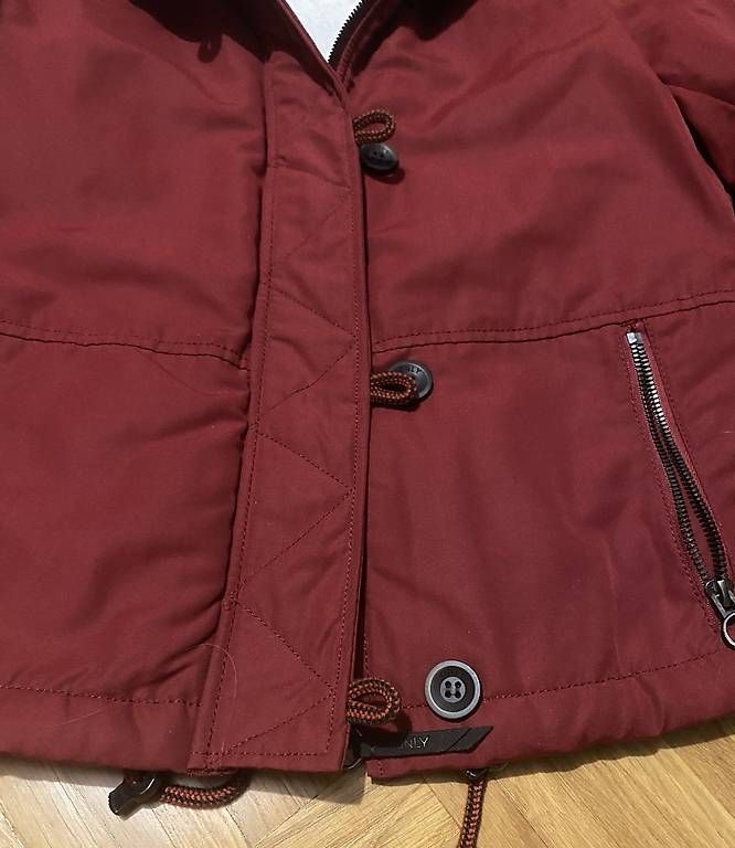 Only Vestes: Veste rouge Only: Taille S  Excellent état – Neuf (Voir description) à Lausanne par loi_8msc 3