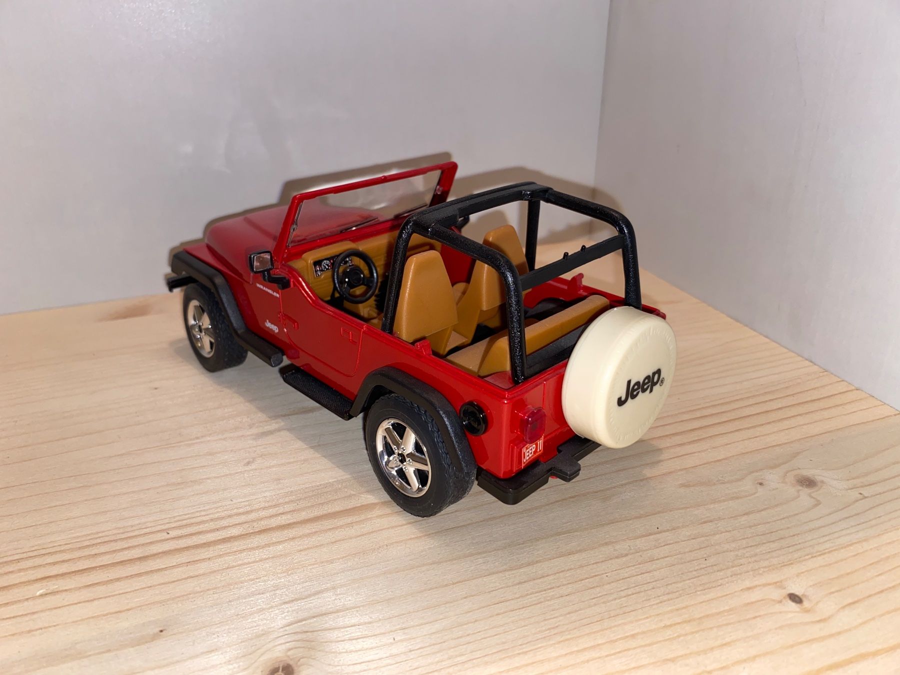 Jeep Modellini d'auto: Jeep Wrangler 1/18 – Usato da Wohlen AG venduto da PrivatSammlung 1