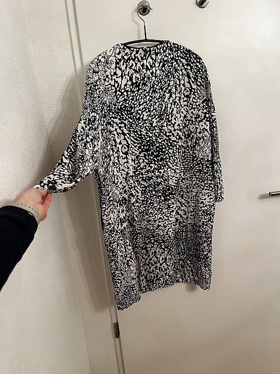 Escada Vestiti: Escada Oversized Kleid im edlen Stoff Gr. 36 – Usato da Zug venduto da vik_p5lx 2