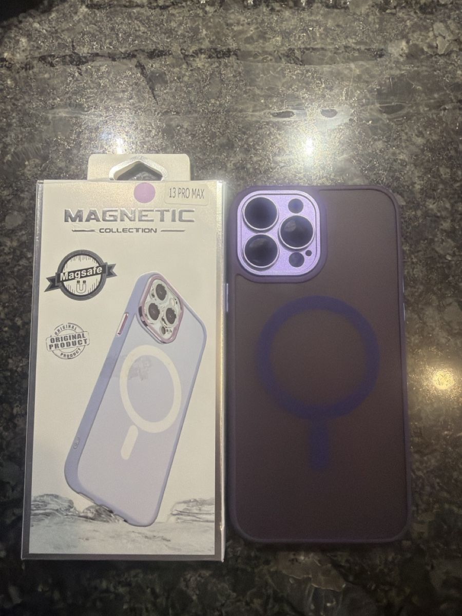 Apple Cover & Protezioni schermo: Coque silicone iPhone 13 Pro Max MagSafe  – Nuovo e nell'imballaggio originale da Yverdon-les-Bains venduto da ame_7f2x 1