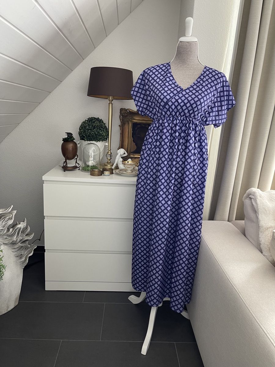 Vestiti: Maxikleid Sommer-Vibes in Violett – Usato da Winkel venduto da Glamour-Style