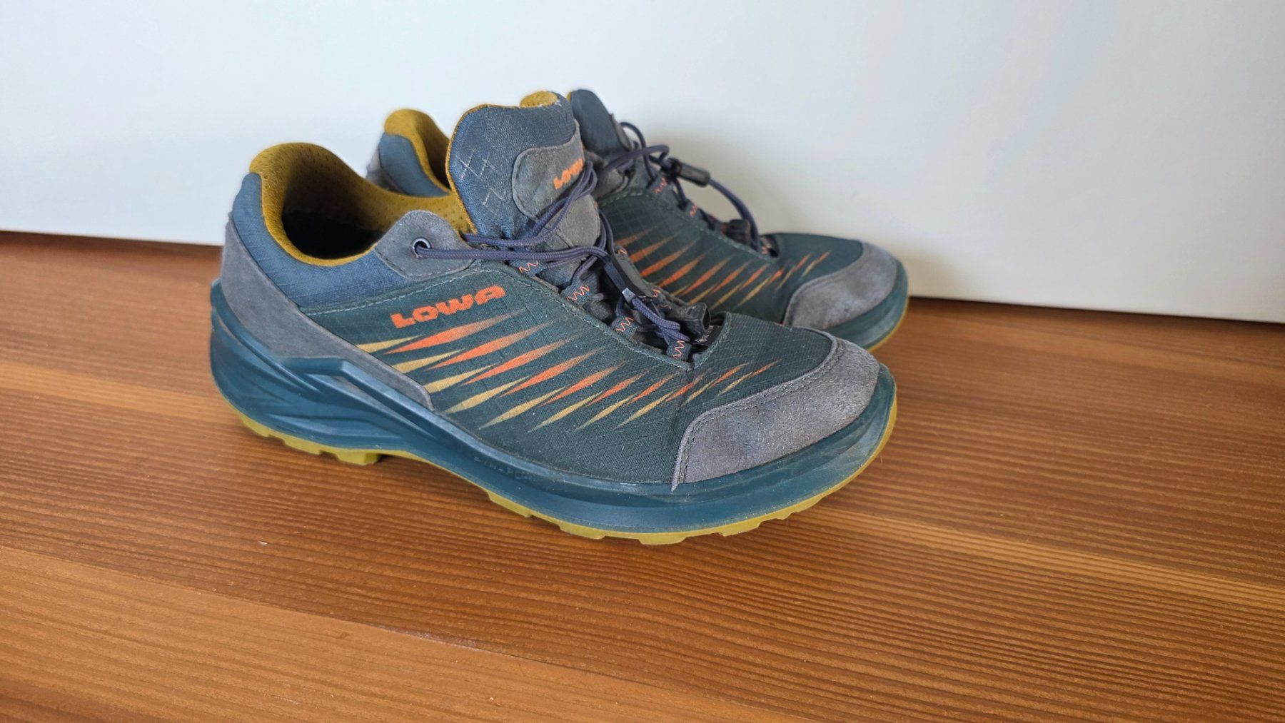 Lowa Scarpe per ragazzi: Lowa Trekkingschuh 39 – Usato da Männedorf venduto da thoemsi80 5