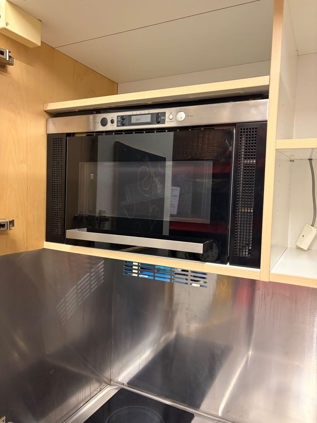 Cuisines complètes: Küche Schrank – D'occasion à Biel bienne par yunes2563 1