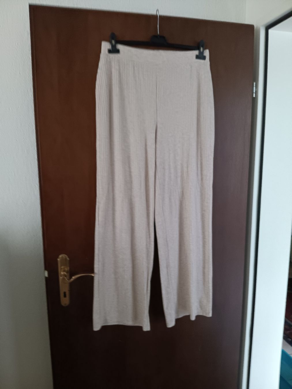 Only Hosen: Super schöne Hose von Only – Neu (gemäss Beschreibung) aus Stansstad von leoni66
