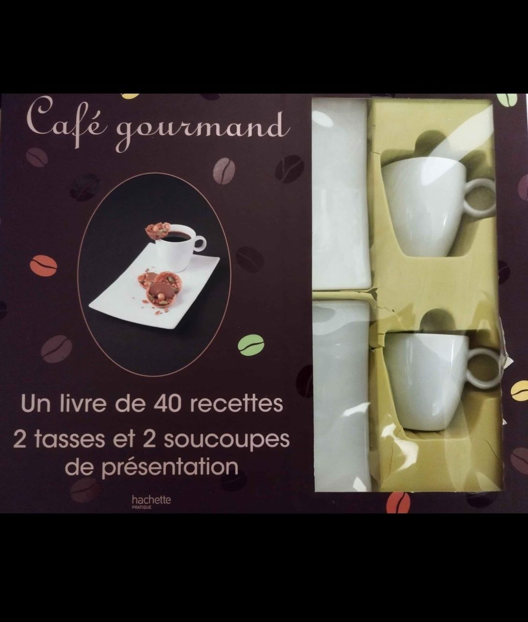 Set di piatti: Coffret café gourmand – Nuovo e nell'imballaggio originale da Mont-sur-Lausanne venduto da Laetitia.Vnts