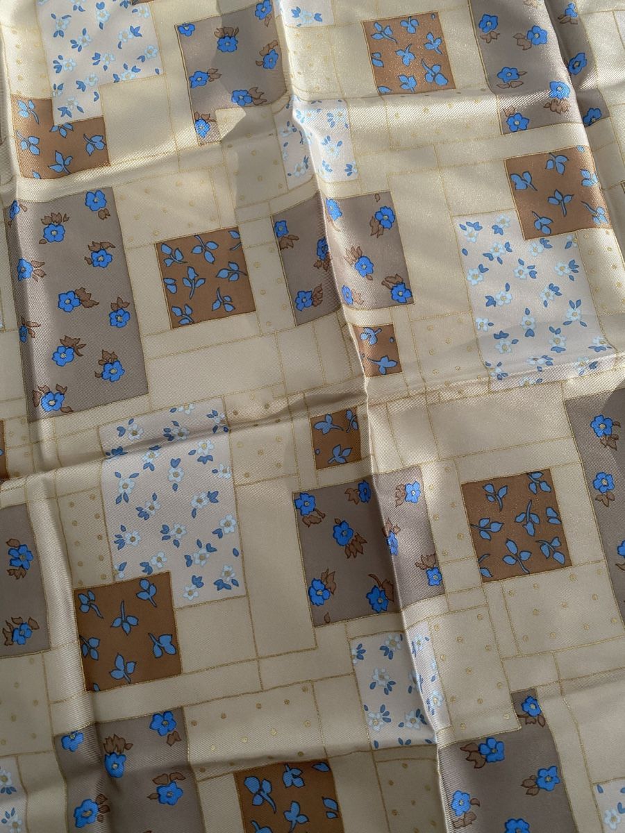 Foulard & Sciarpe: Seiden Schal  🌸 – Usato da Opfikon venduto da Luis144 1