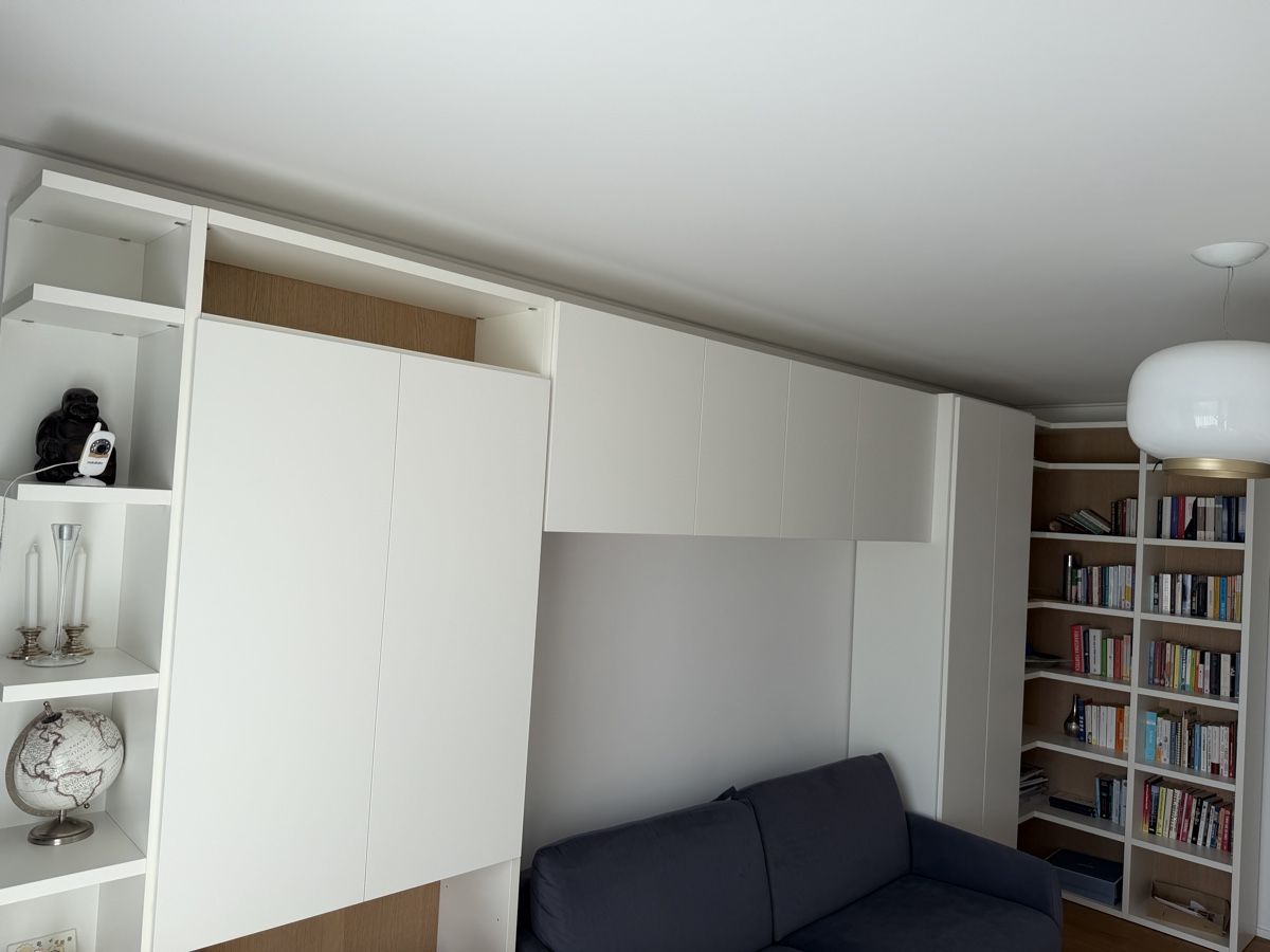 Scaffali: Modern White Bookcase - Shelving Unit - Excellent Cond. – Usato da Schwyz venduto da adbaar
