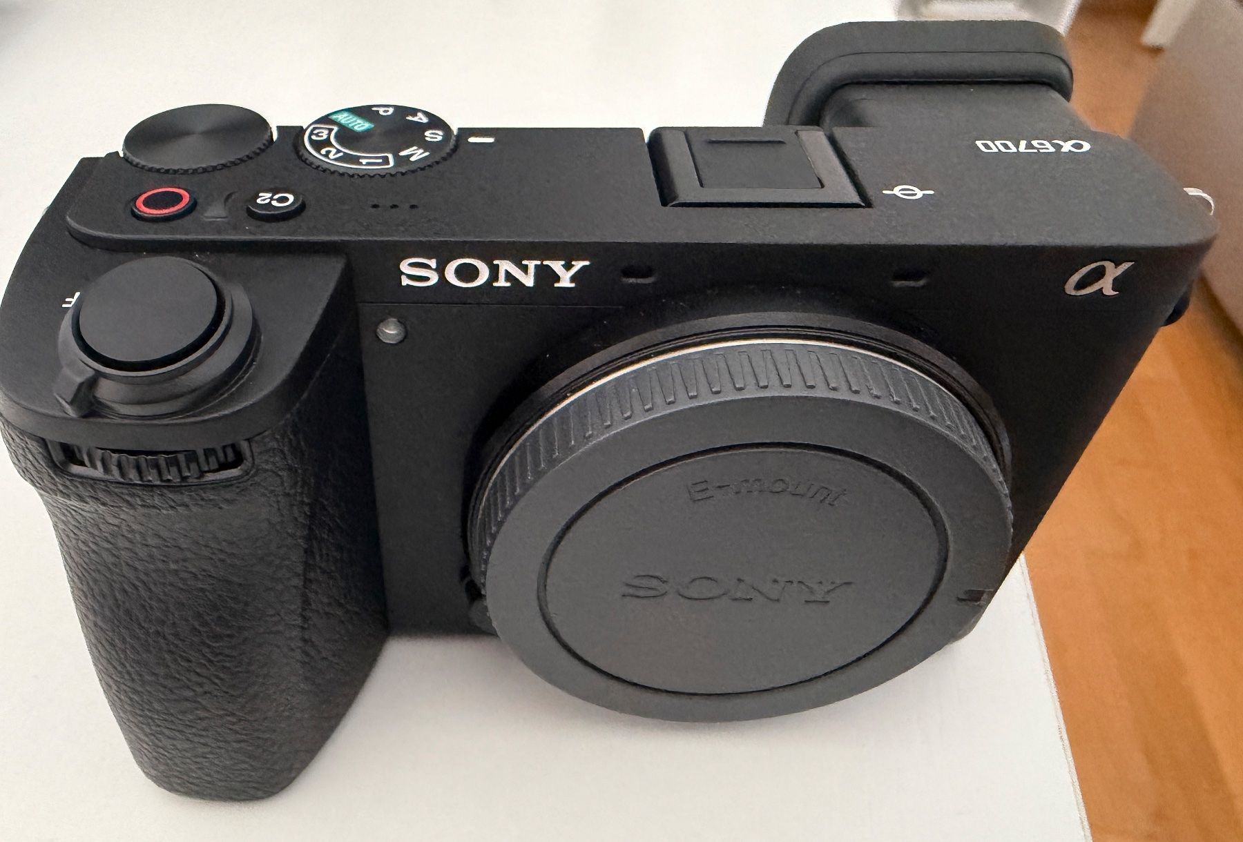 Sony Fotocamera: verkaufe gebrauchte SONY A6700  Systemkamera – Usato da Meisterschwanden venduto da jpm2000