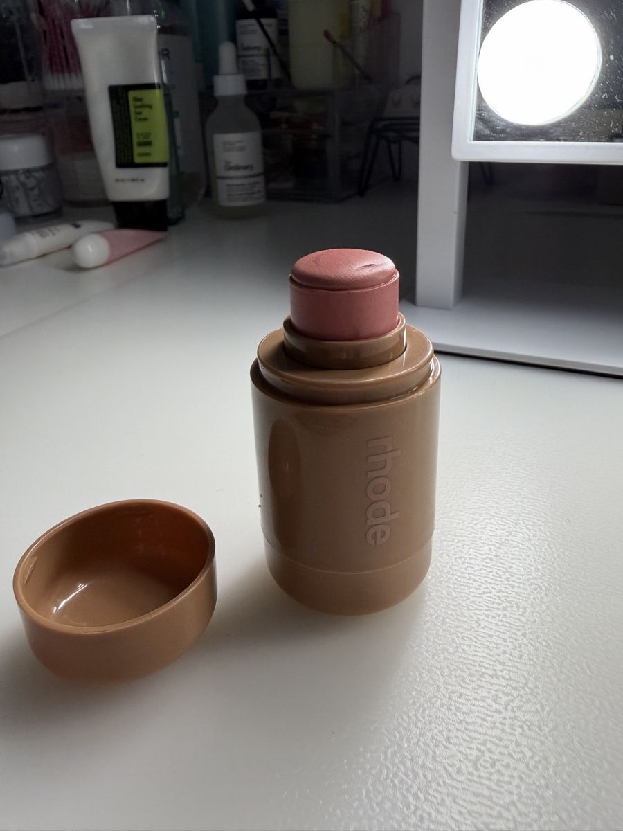 Rhode Make-up: Rhode Pocket Blush - Bronzed Peach - Perfect for Summer! – Usato da Merenschwand venduto da selenaaneles