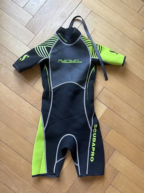 Scubapro Tauchanzüge: Scuba Pro Kindershorty Neoprenanzug – Gebraucht aus Liebefeld von katrin13