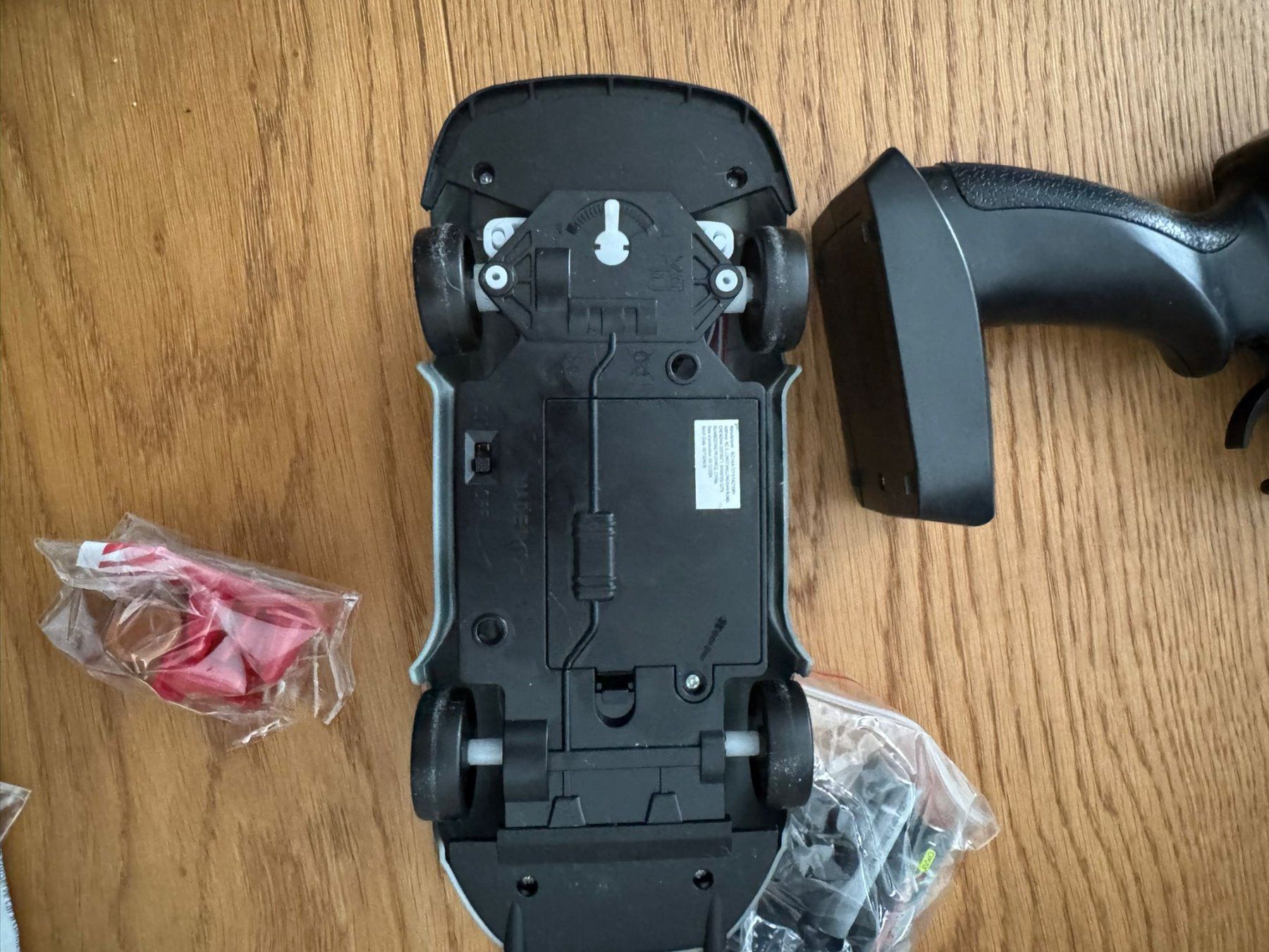 RC Modellbau: Ferngesteuertes Drift-Auto 4WD – Neu (gemäss Beschreibung) aus Büron von bio_z8xw 4