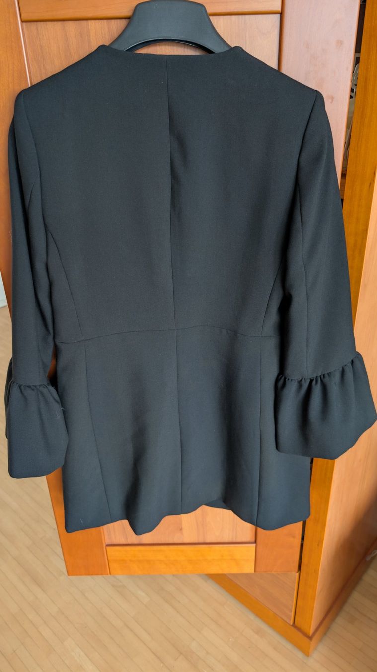 Zara Giacche: Zara Blazer Jacke mit Perlen, Schwarz, Grösse M – Usato da Wädenswil venduto da coconut1289 1