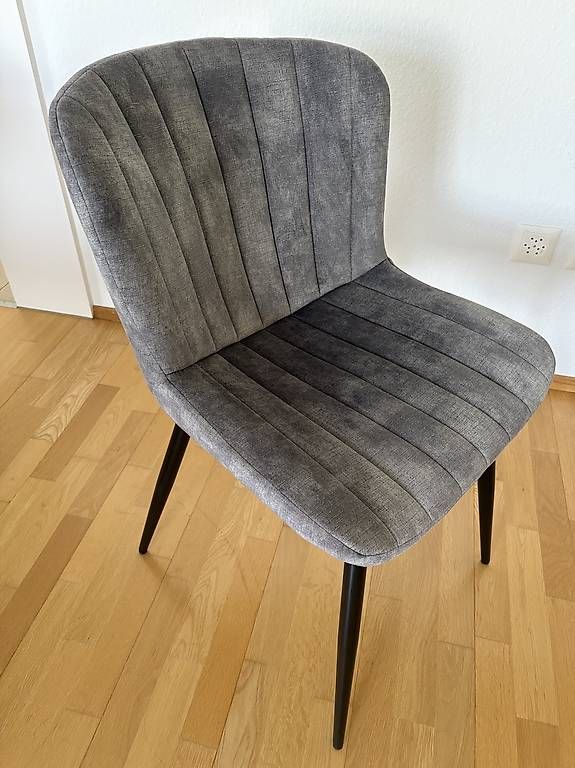 Set de table et chaises: Esstisch inkl. Stühle – D'occasion à Frauenfeld par efe_yjr7 1