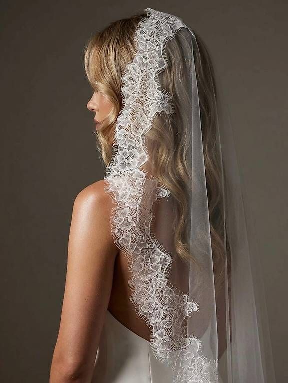 Accessori per capelli: Spitzenschleier Mantilla – Usato da Schaffhausen venduto da sani1989