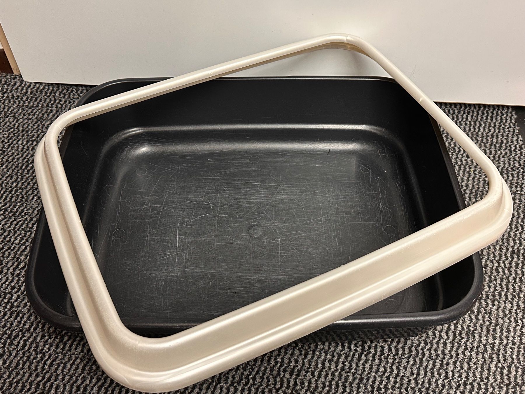 WC: Josby Katzentoilette / Katzen WC – Usato da Uerikon venduto da Eadler 1