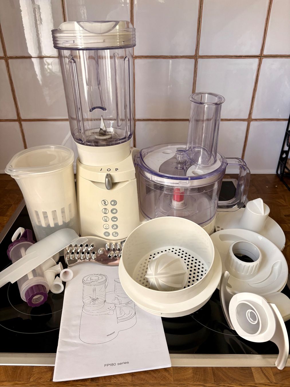 Kenwood Elettrodomestici da cucina: Robot cuisine Kendwood – Usato da St-Ursanne venduto da milezarde
