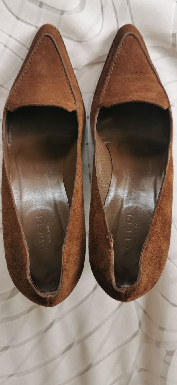 Gucci Damenschuhe: Gucci Wildleder Pumps Gr. 37.5 Braun – Neu (gemäss Beschreibung) aus Egg b. Zürich von bil_6lr7