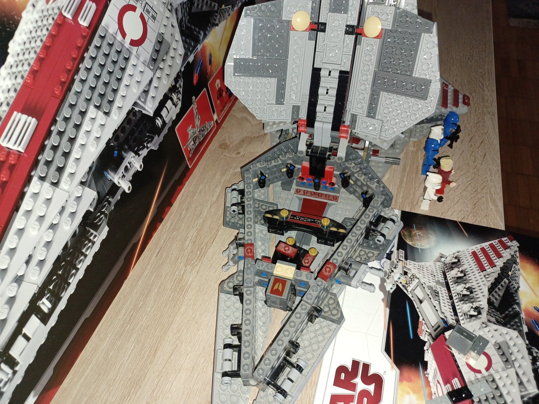 Lego Spielzeuge: Lego Star Wars Set 8039 Republic Venator Class – Gebraucht aus Volketswil von  6