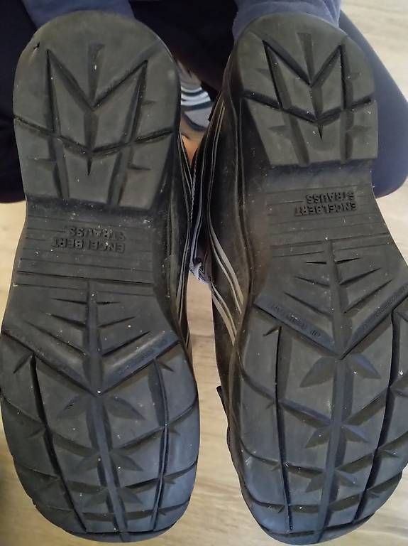 Scarpe da uomo: Arbeitsschuhe Grösse 44 – Usato da Susten venduto da Pingu6991 2