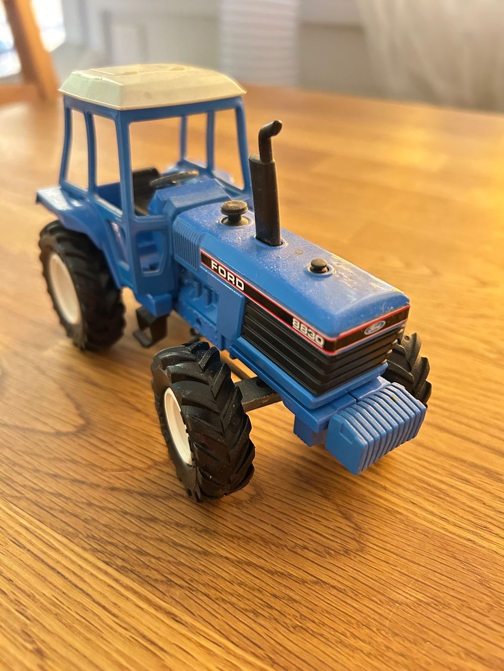Siku Modellbausätze & Standmodelle: Siku Traktor Ford vintage – Gebraucht aus Aesch BL von aligator010 3