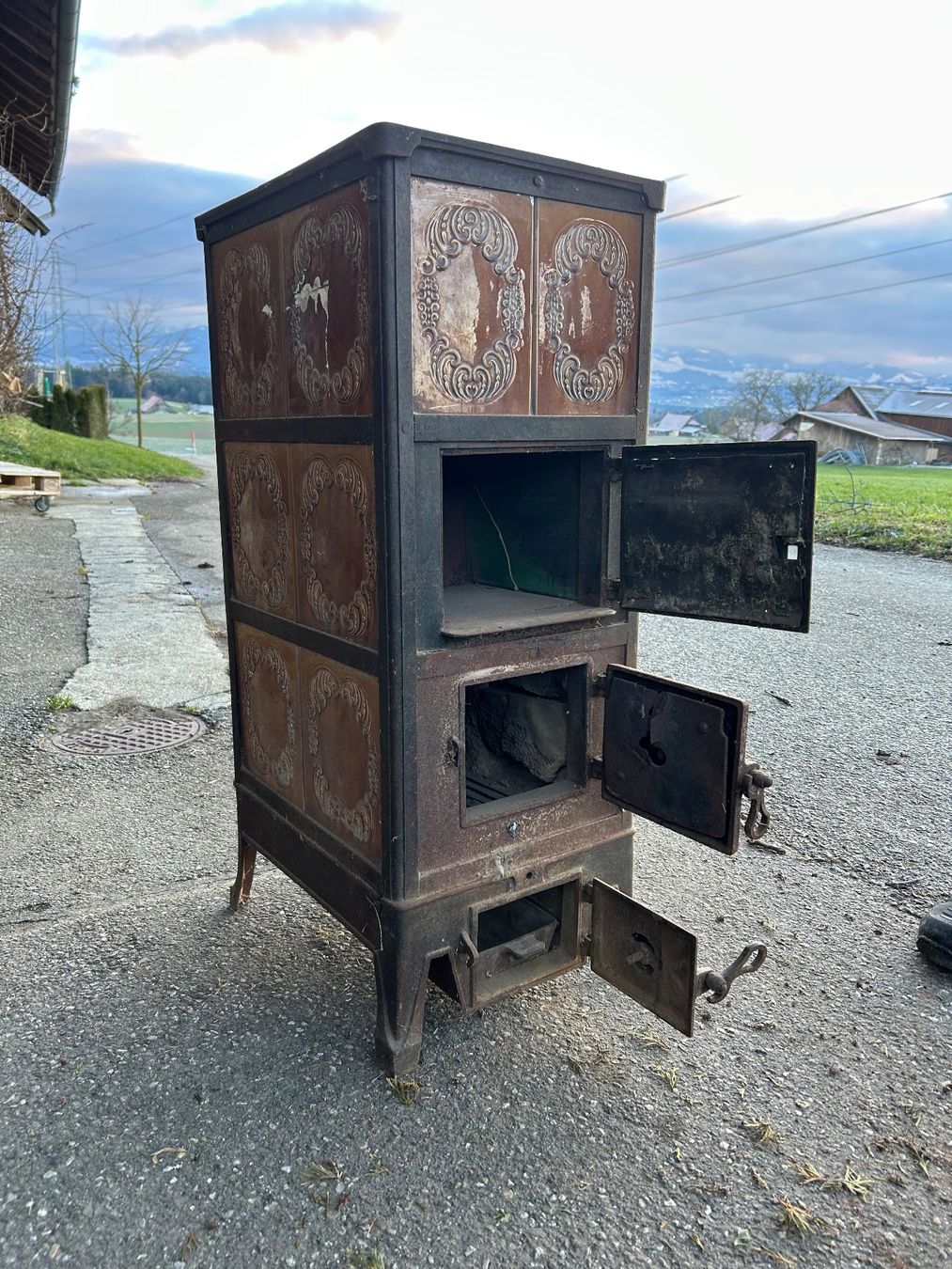 Altri mobili d'antiquariato: Antiker Ofen – Usato da Hildisrieden venduto da mesa3 1