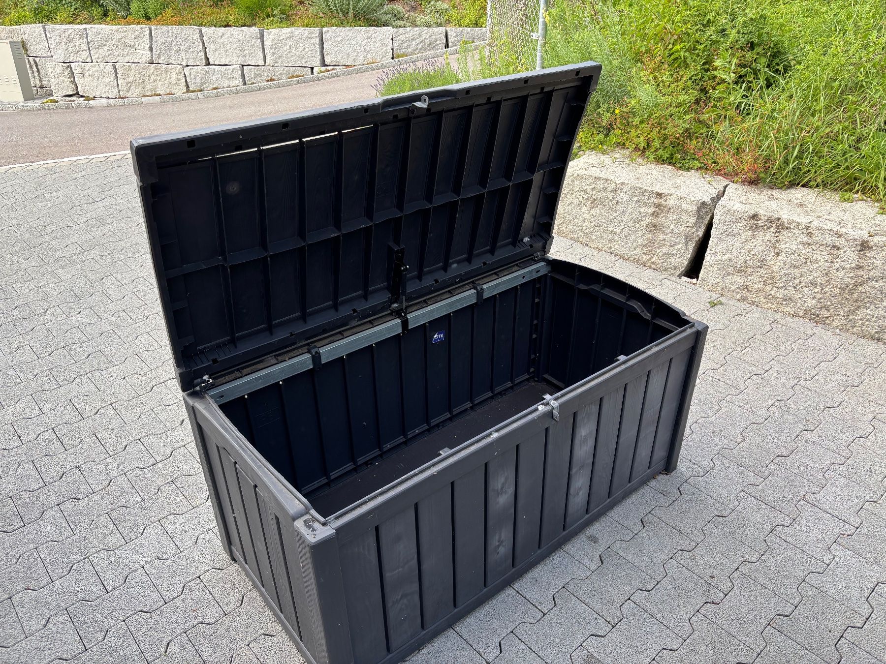 Keter Box contenitori: Aufbewahrungsbox – Difettoso da Gebenstorf venduto da Ta-Dah