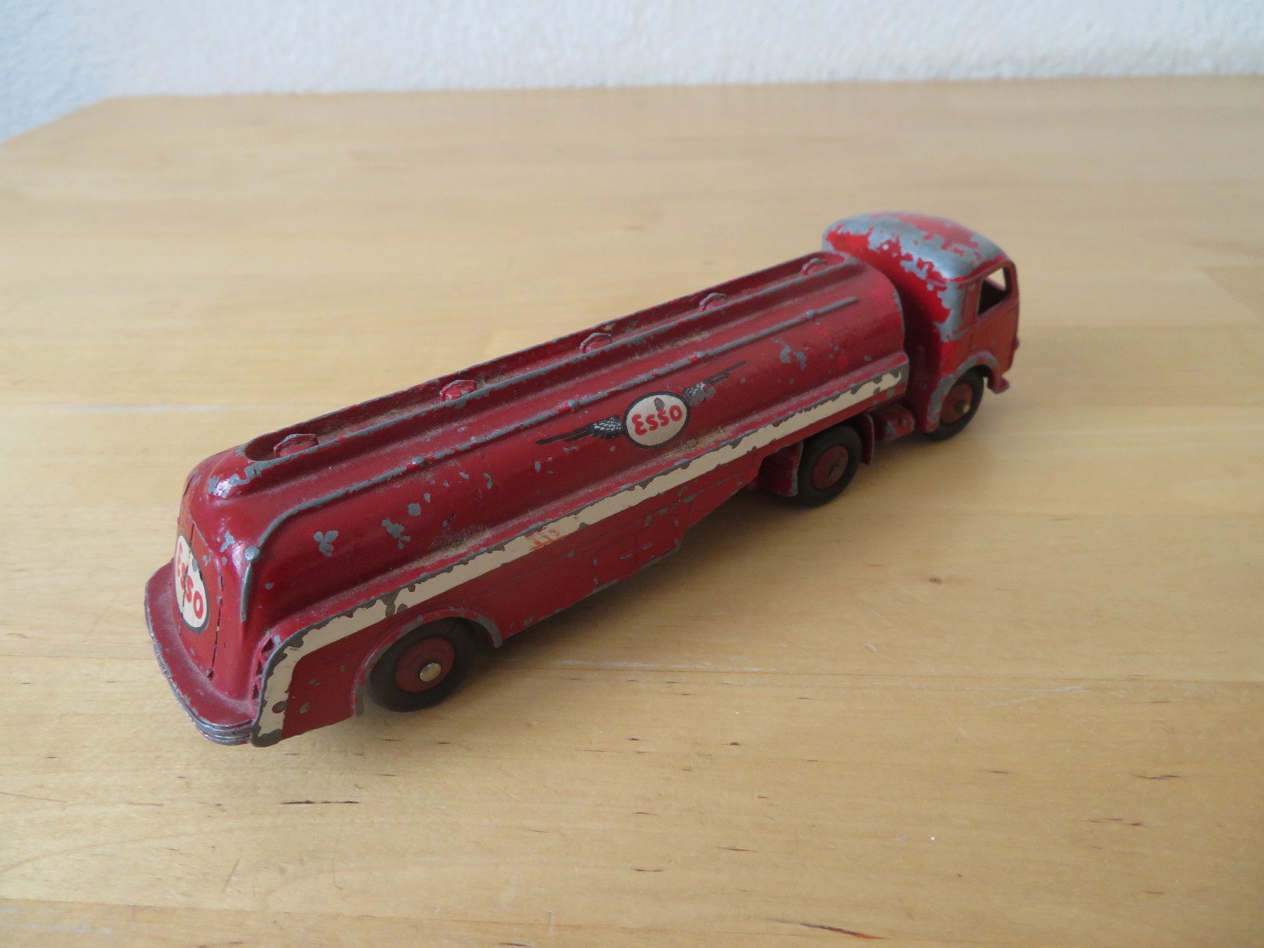 Dinky Toys Modellini d'auto: DINKY TOYS Esso Tanker – Usato da zürich venduto da Goldimmund 3