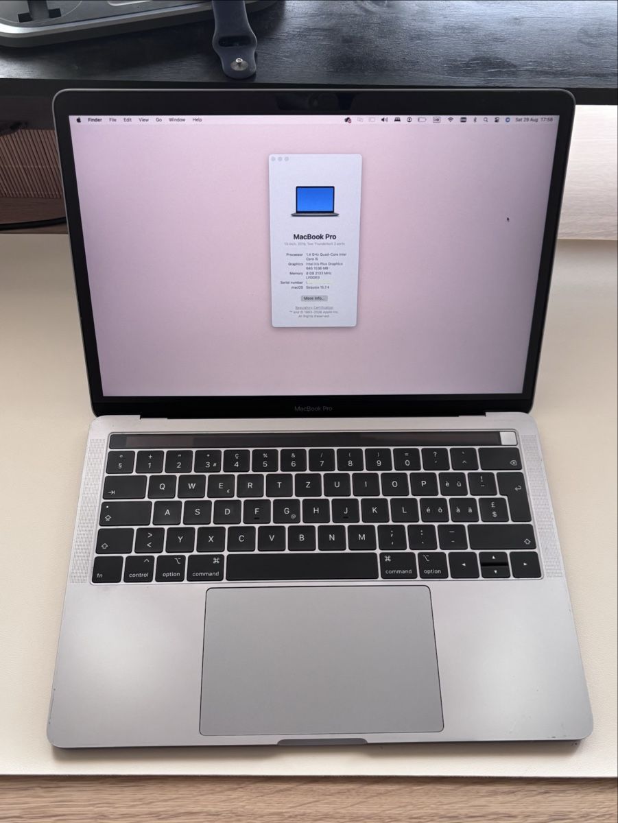 Apple Notebooks: MacBook Pro 13" (2019, Two Thunderbolt 3 Ports) – Gebraucht aus Zürich von mme95