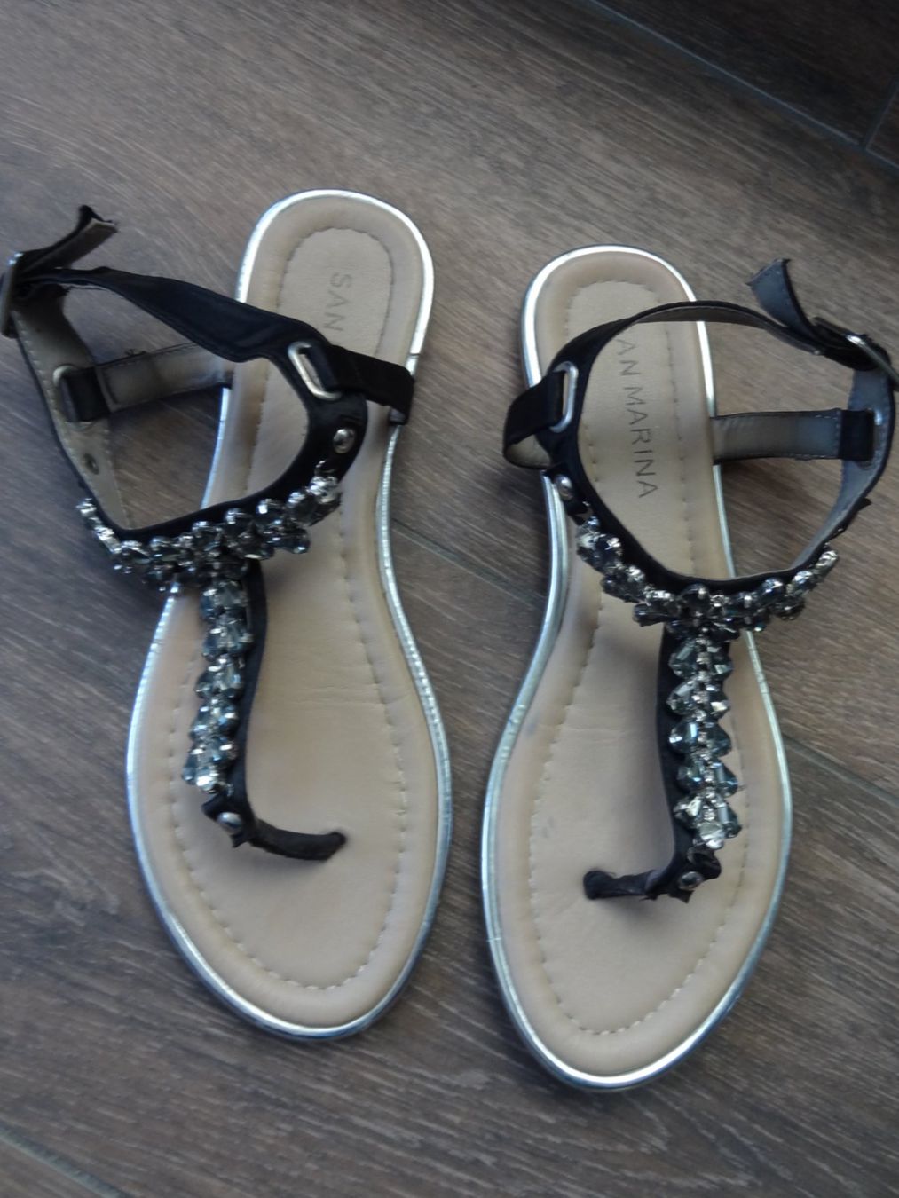 Scarpe da donna: Sandales plates San Marina taille 39 – Usato da Satigny venduto da salvatore73 1