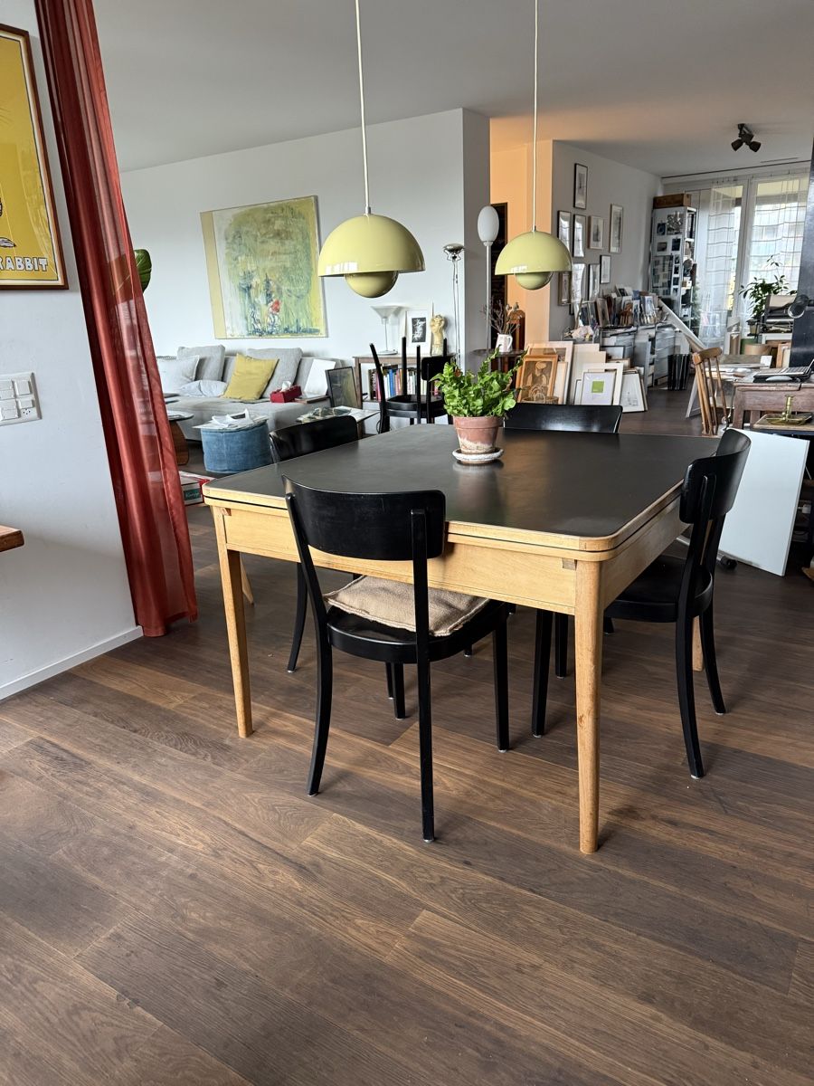 Tavoli: Antiker Holztisch 110x110 – Usato da Zürich venduto da XChange 1