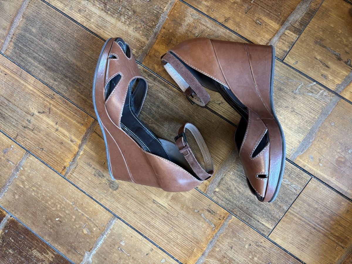 Hogan Scarpe da donna: Sandales compensées Hogan cuir marron 40 – Usato da Dotzigen venduto da SecondHandGems 4