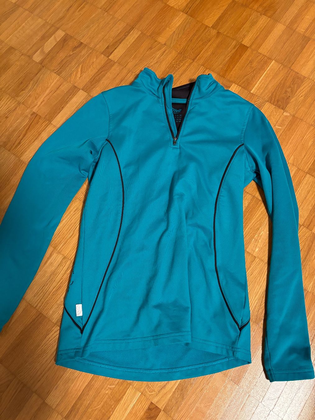 Pulls & Sweat-shirts: Sport Pullover, Grösse 36/38, gebraucht – D'occasion à Winterthur par Sunshine143