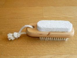 Hautraffel mit Bürste